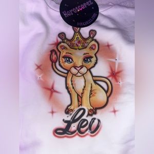Leo Rep Your Roots Airbrush Sweatshirt
HOROSCOPEZ